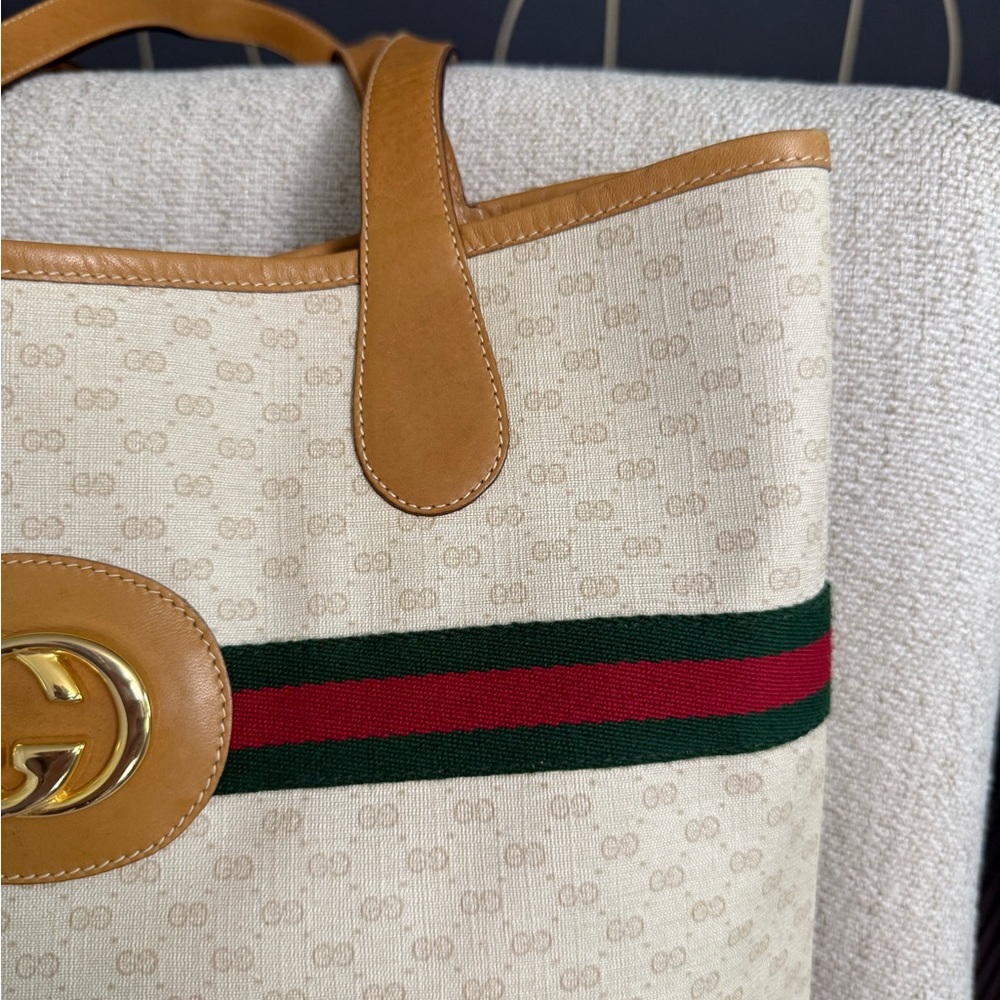 Authentic Gucci white monogram microGG coated canvas tote bag - Picture 4 of 16